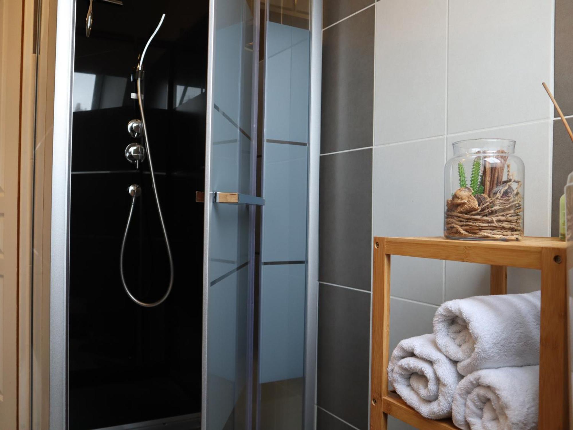 Studio En Plein Centre De Saint-Omer - A 5 Min De La Gare, Parking Gratuit Saint-Omer (Pas-de-Calais) Eksteriør billede